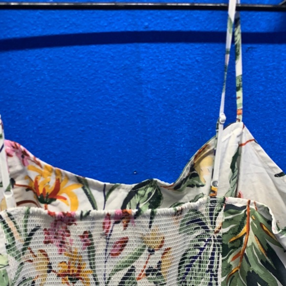 H&M Multicolor Leaf Pattern Top - Picture 5 of 5